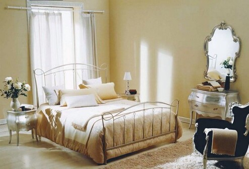 The wrought iron beds GINEVRA